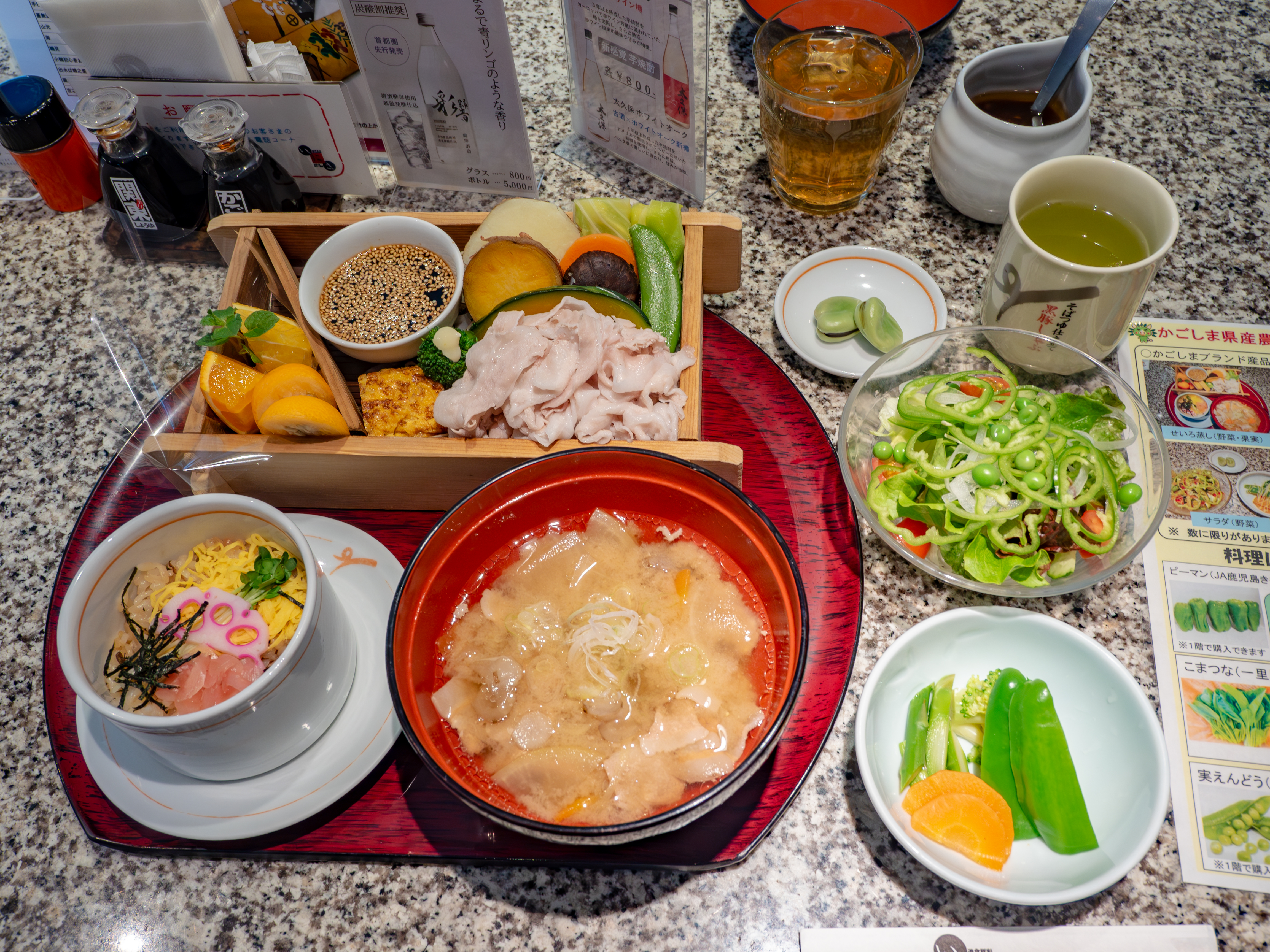 かごしまの食】かごしま遊楽館で「かごしまブランド産品」等をPRしま